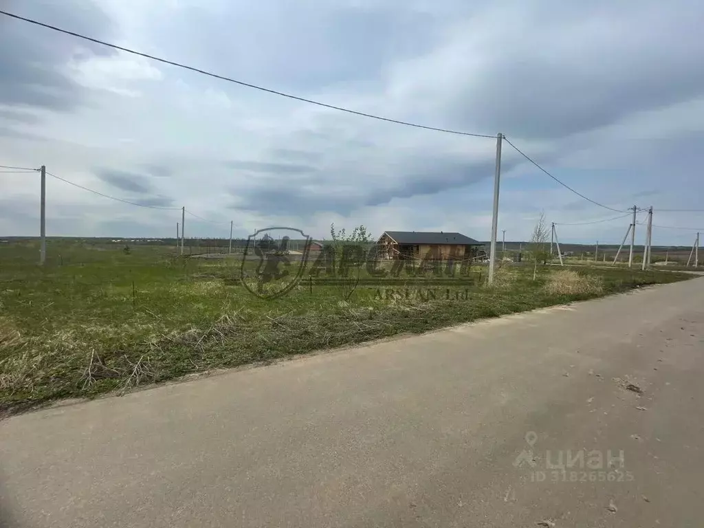 Участок в Татарстан, Лаишевский район, с. Среднее Девятово  (10.0 ... - Фото 1