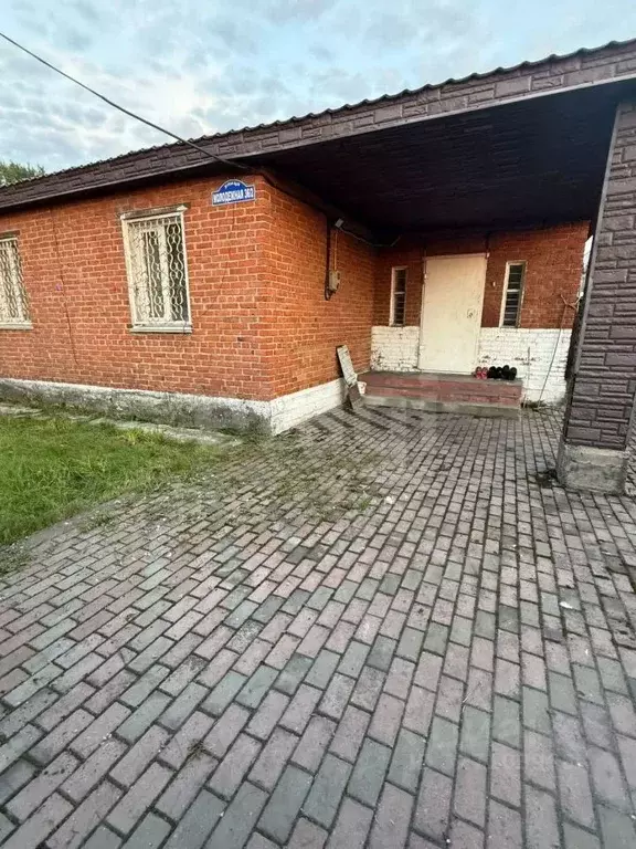 Дом в Кемеровская область, Прокопьевск Молодежная ул., 36 (89 м) - Фото 1