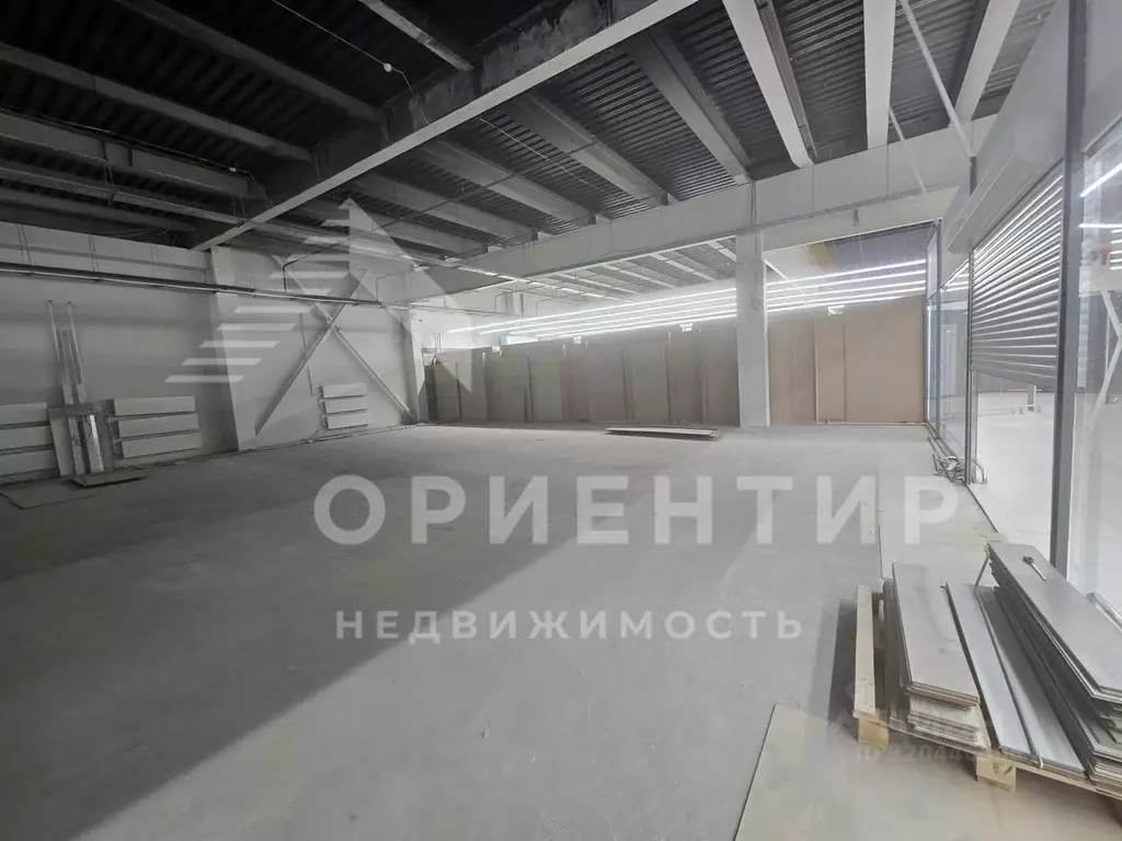 Торговая площадь в Свердловская область, Екатеринбург Комсомольский ... - Фото 1