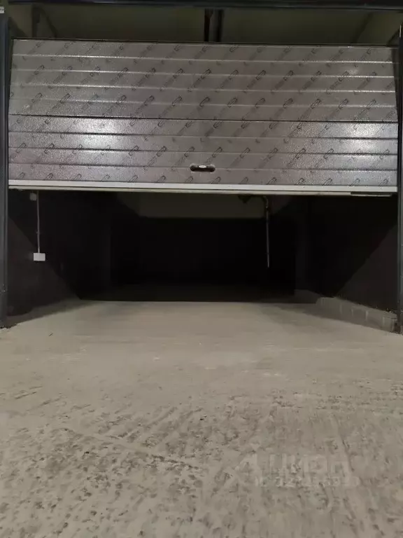 Гараж в Свердловская область, Екатеринбург ул. Большакова, 25 (18 м) - Фото 1