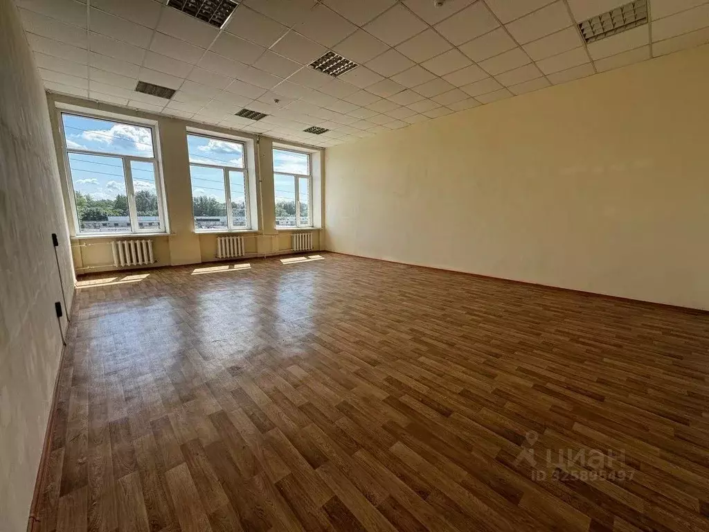 Помещение свободного назначения в Ульяновская область, Ульяновск ул. ... - Фото 2