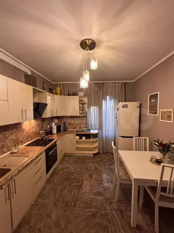 3-к. квартира, 70 м, 2/20 эт. - Фото 1