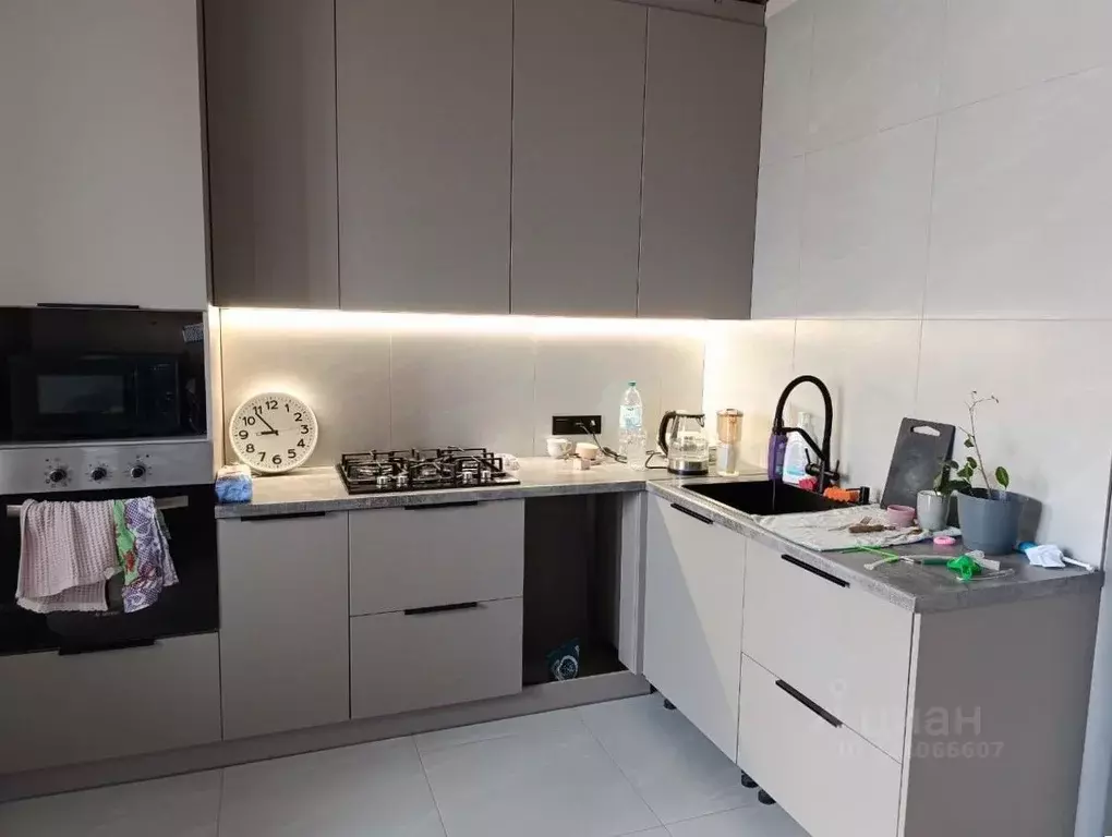 3-к кв. Волгоградская область, Волгоград ул. 70-летия Победы, 21А ... - Фото 2