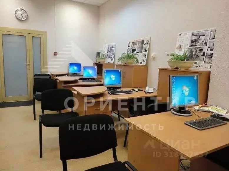 Офис в Свердловская область, Екатеринбург ул. Красных Командиров, 29 ... - Фото 0