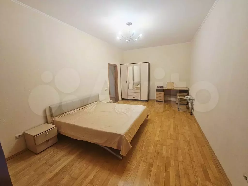 3-к. квартира, 100 м, 3/6 эт. - Фото 1