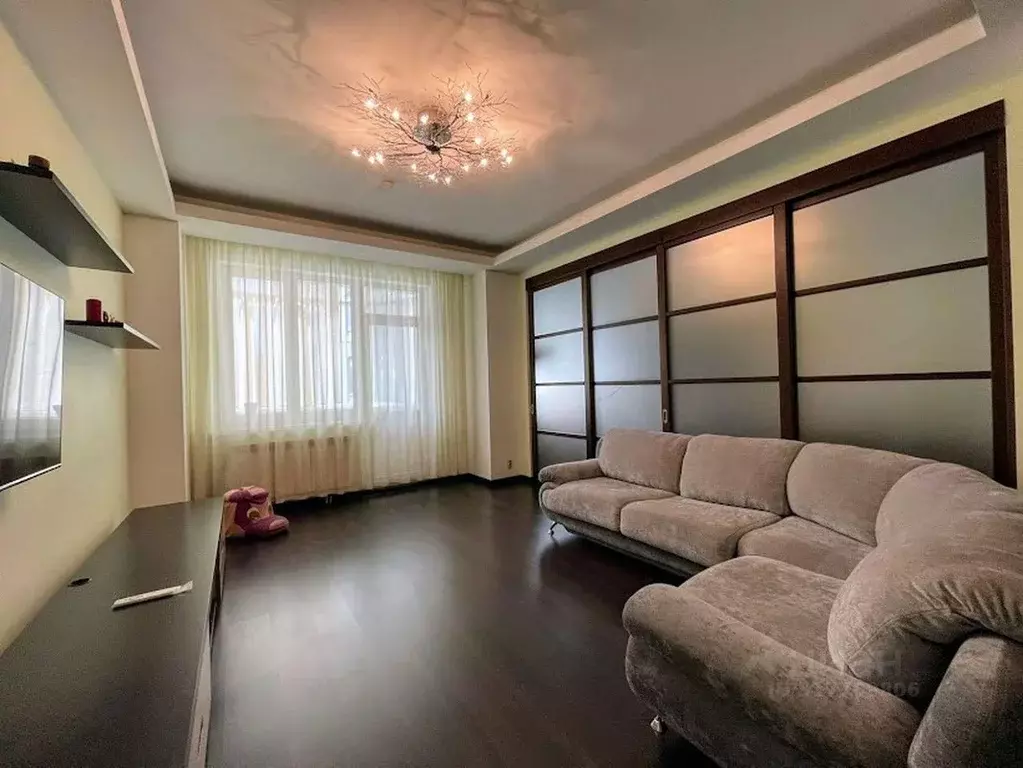 3-к кв. Челябинская область, Челябинск ул. Энгельса, 26а (112.0 м) - Фото 0