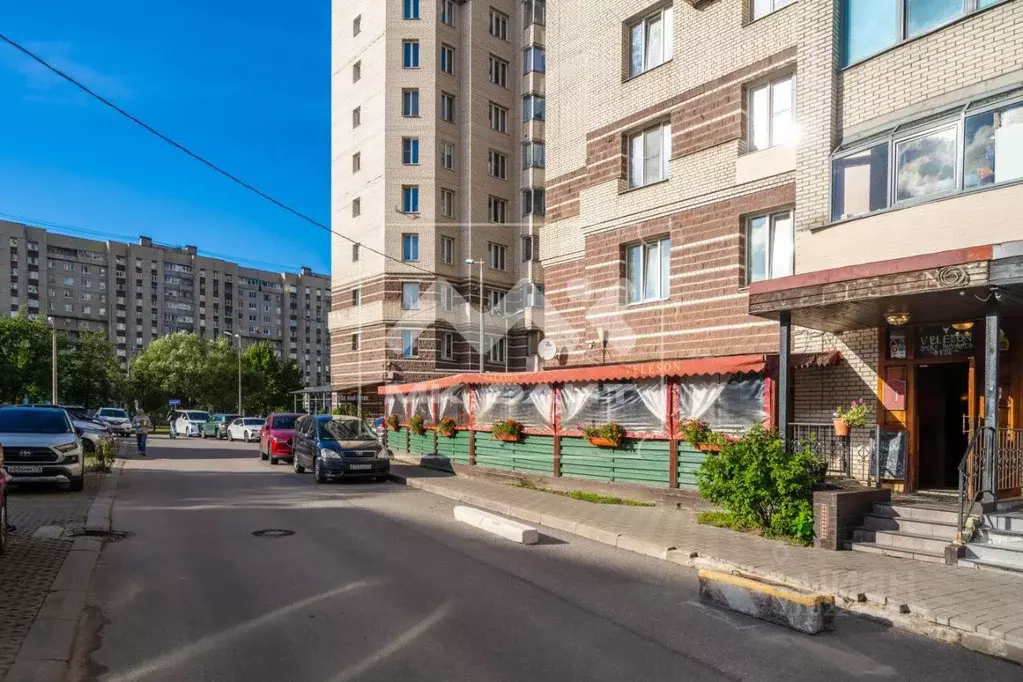 Торговая площадь в Санкт-Петербург просп. Луначарского, 11к3 (177 м) - Фото 1