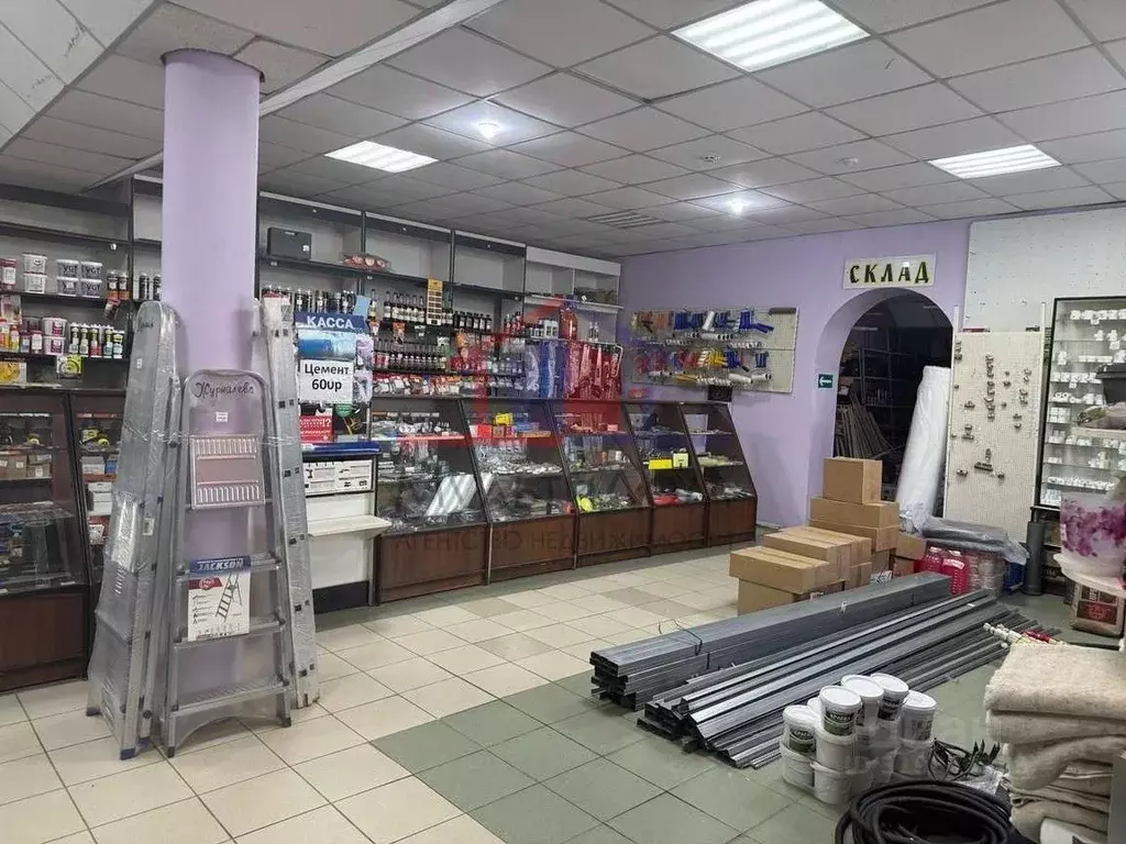 Торговая площадь в Белгородская область, Губкин Народная ул., 15А (80 ... - Фото 0