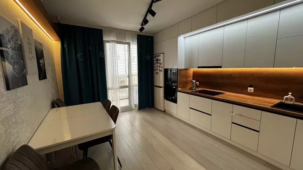 Продаётся 2-к квартира, 62.4 м - Фото 1