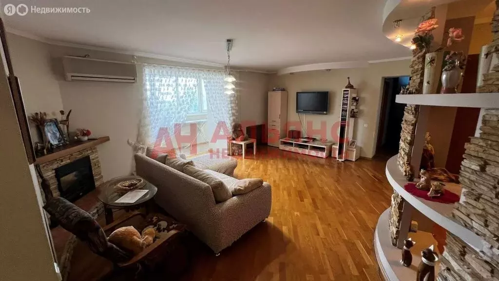 4-комнатная квартира: Самара, проспект Кирова, 320 (123 м) - Фото 2
