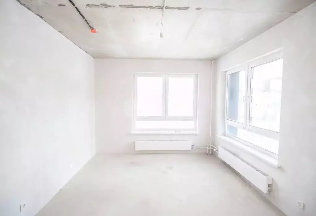 Студия Сахалинская область, Южно-Сахалинск ул. Имени Владимира ... - Фото 1