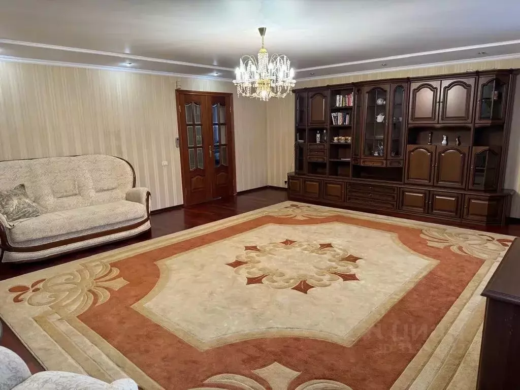 3-к кв. Орловская область, Орел Брестская ул., 12 (121.0 м) - Фото 0