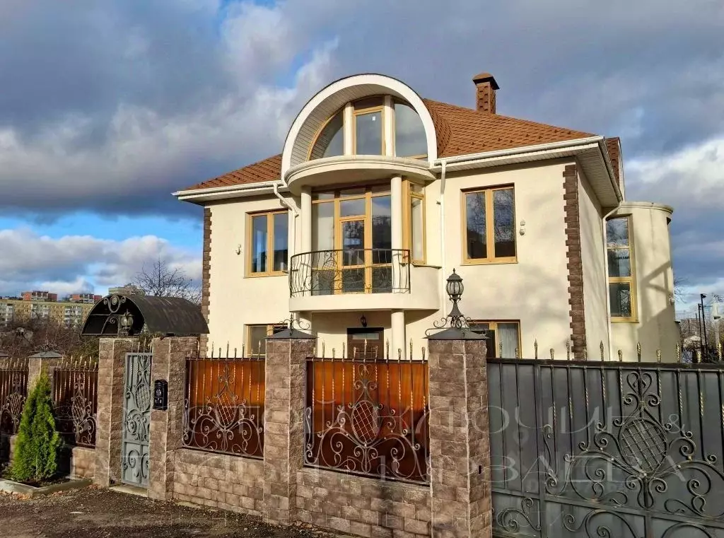 Дом в Нижегородская область, Нижний Новгород ул. 40 лет Победы (585 м) - Фото 1