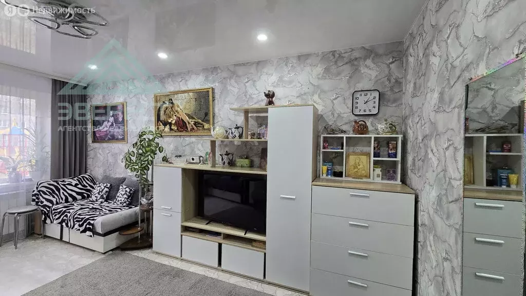 1-комнатная квартира: Абакан, улица Кати Перекрещенко, 4 (30.9 м) - Фото 1