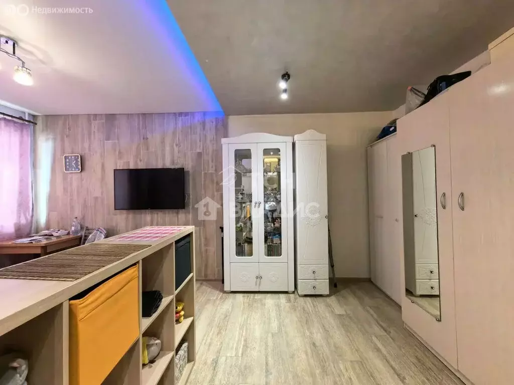 1-комнатная квартира: посёлок городского типа Свердловский, Молодёжная ... - Фото 2