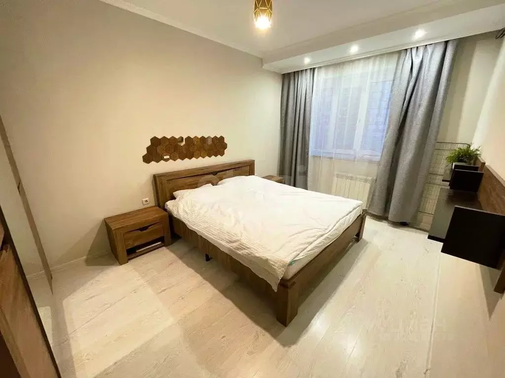 2-к кв. Татарстан, Казань ул. Баки Урманче, 10 (64.9 м) - Фото 1