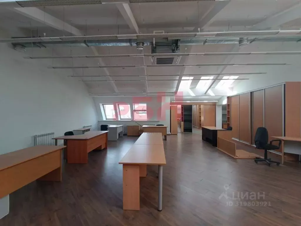 Офис в Тюменская область, Тюмень ул. Кирова, 43/1 (231 м) - Фото 1