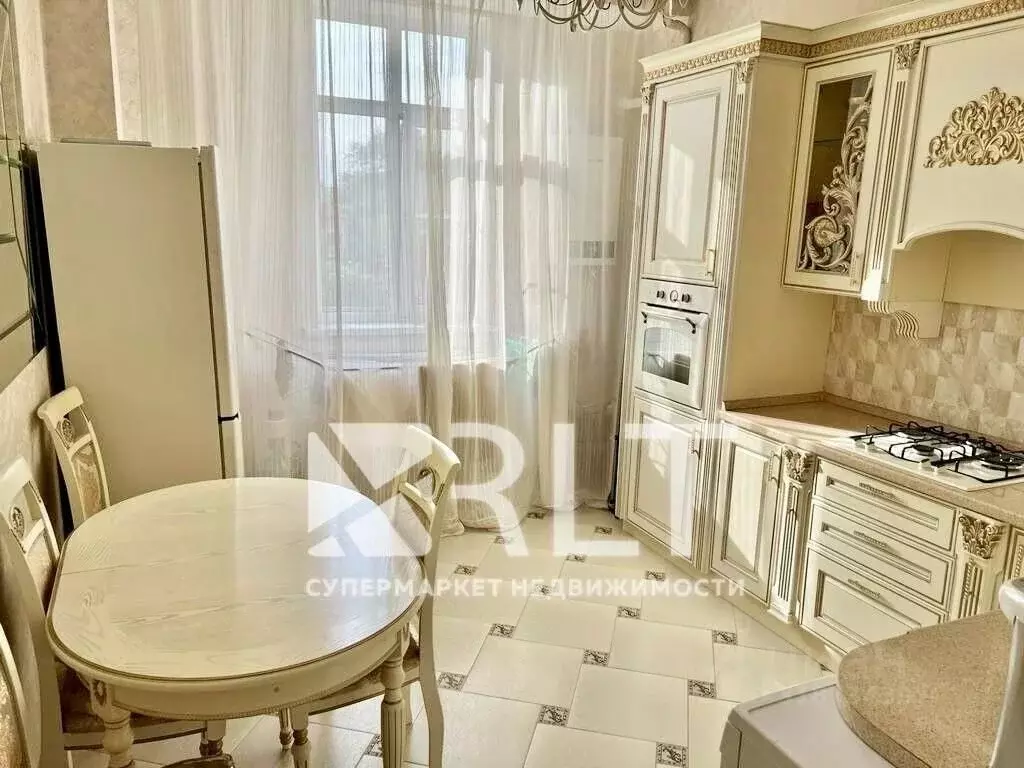 2-к кв. Дагестан, Махачкала ул. Абдуллы Гаджиева, 95 (85.0 м) - Фото 0