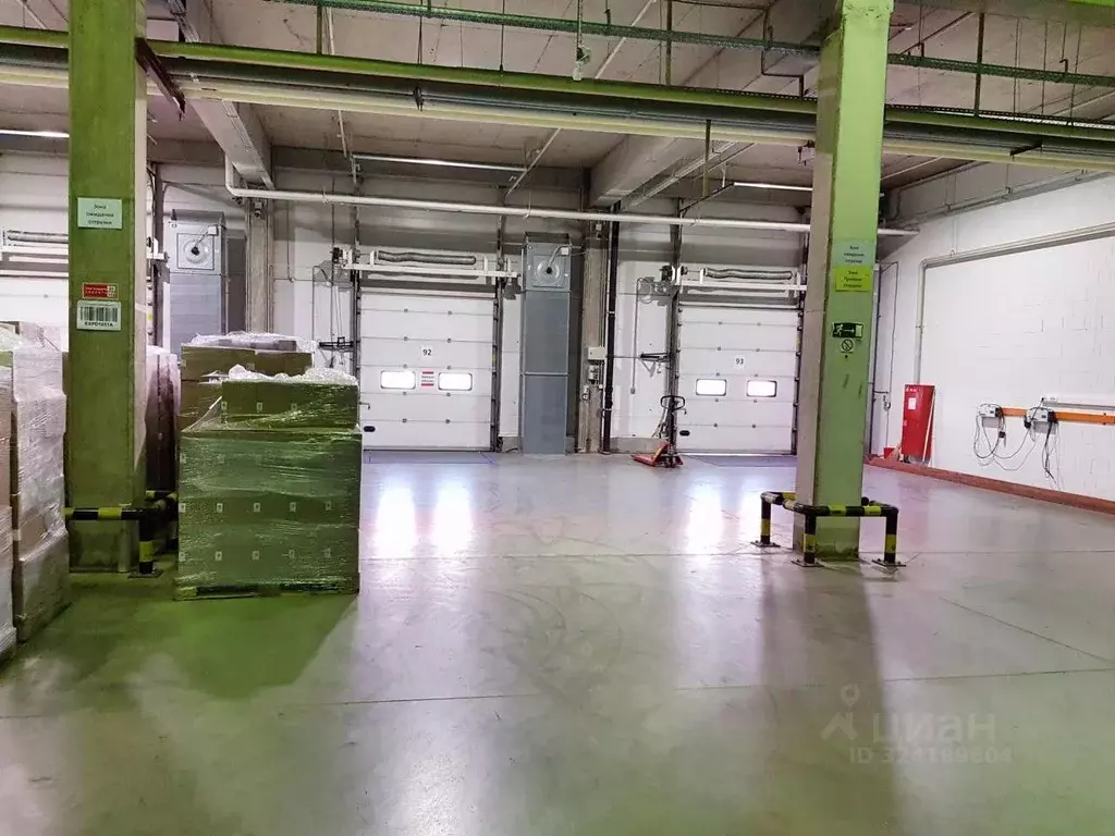 Склад в Новосибирская область, Новосибирск ул. Петухова, уч3 (2900 м) - Фото 1