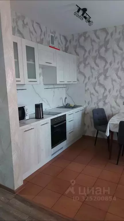 Студия Иркутская область, Иркутск наб. Верхняя, 167/5 (29.0 м) - Фото 1