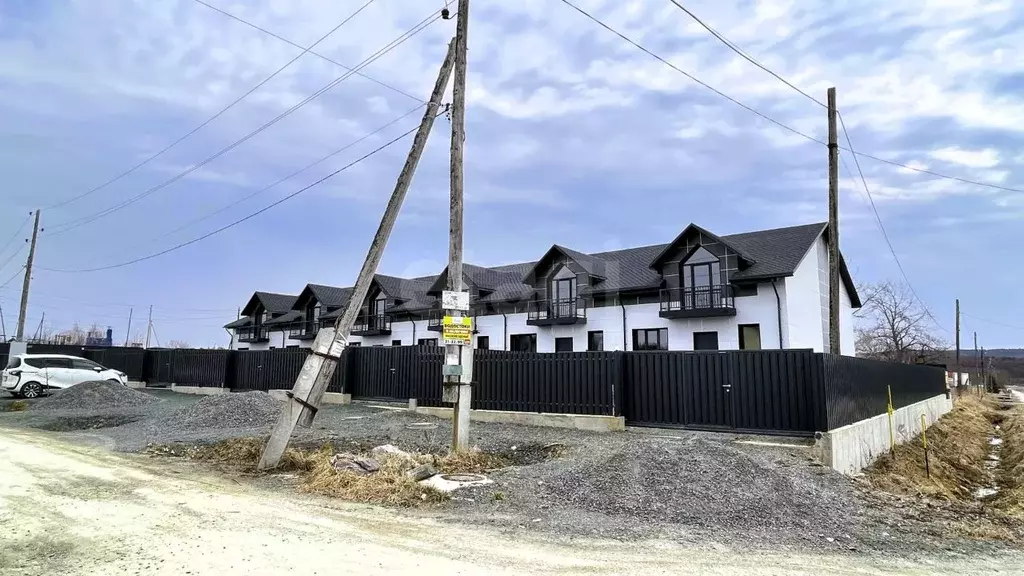 Таунхаус в Сахалинская область, Анивский городской округ, с. Мицулевка ... - Фото 1