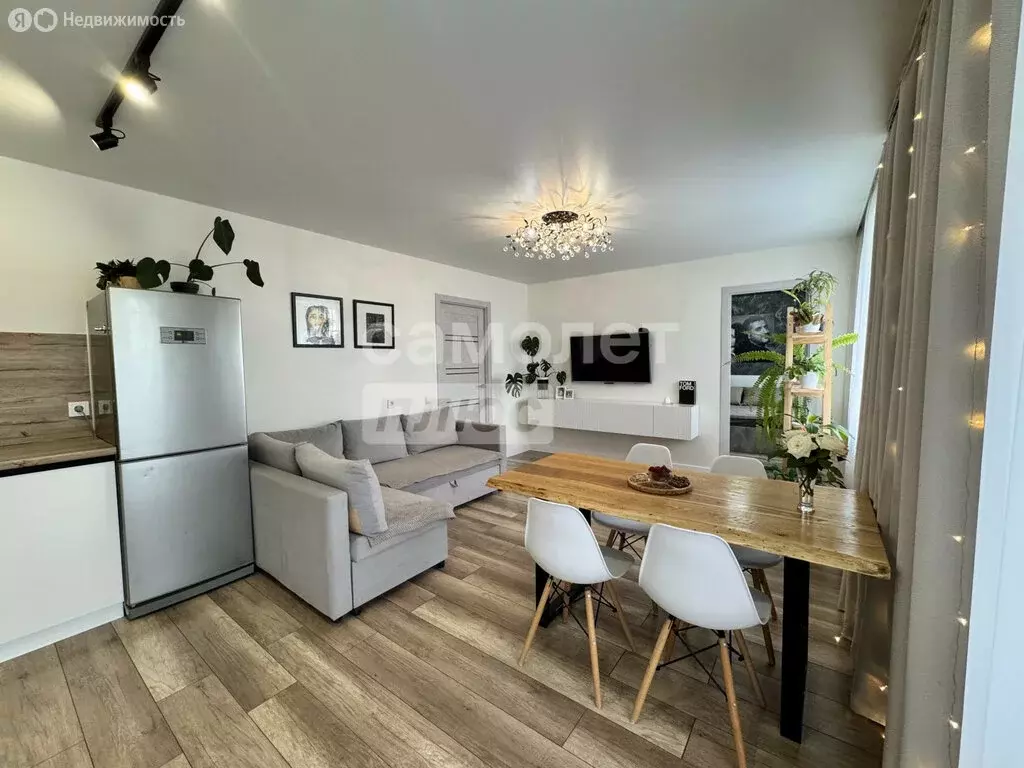 3-комнатная квартира: Димитровград, улица Менделеева, 31Б (72 м) - Фото 1