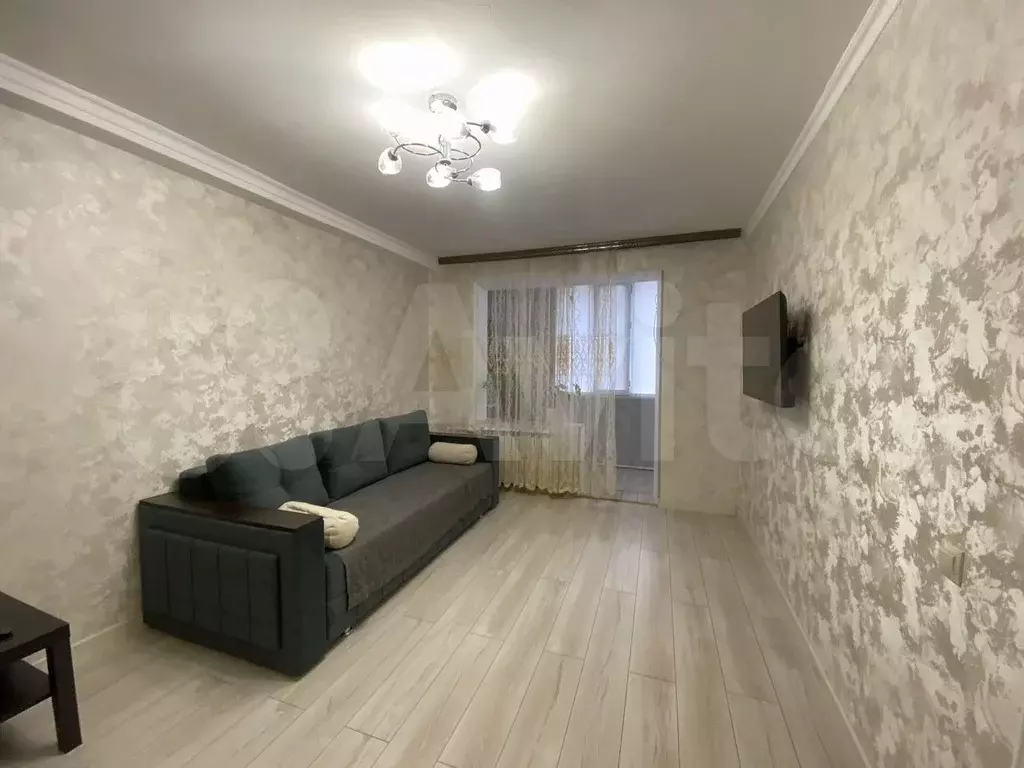 2-к. квартира, 55 м, 5/5 эт. - Фото 0