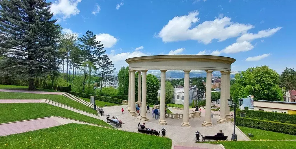 3-к кв. Ставропольский край, Кисловодск ул. Тельмана, 42 (90.0 м) - Фото 0