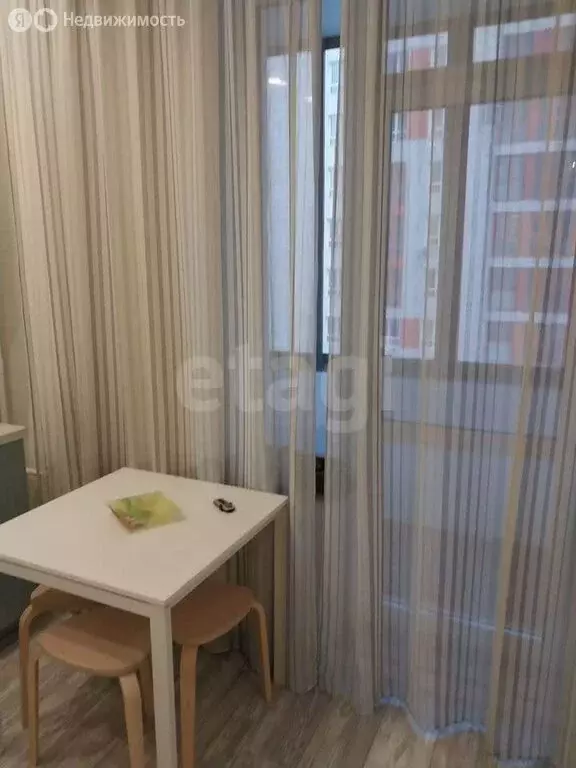 1-комнатная квартира: Кемерово, улица Веры Волошиной, 38А (40 м) - Фото 2