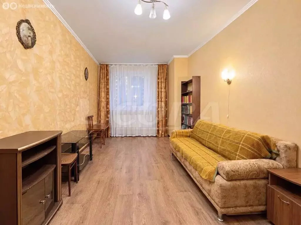 1-комнатная квартира: Тюмень, улица Василия Гольцова, 3 (42 м) - Фото 2