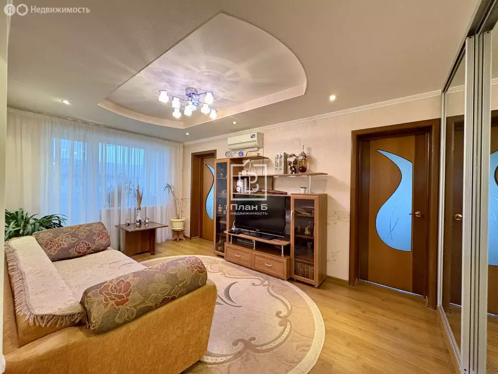 3-комнатная квартира: Жилетово, деревня Жилетово, 1 (53.7 м) - Фото 1