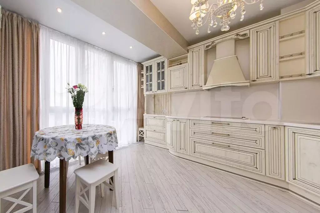 3-к. квартира, 100 м, 14/16 эт. - Фото 0