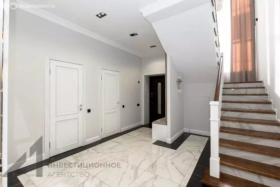 Дом в Тюмень, улица Анатолия Секисова, 16 (170 м) - Фото 2
