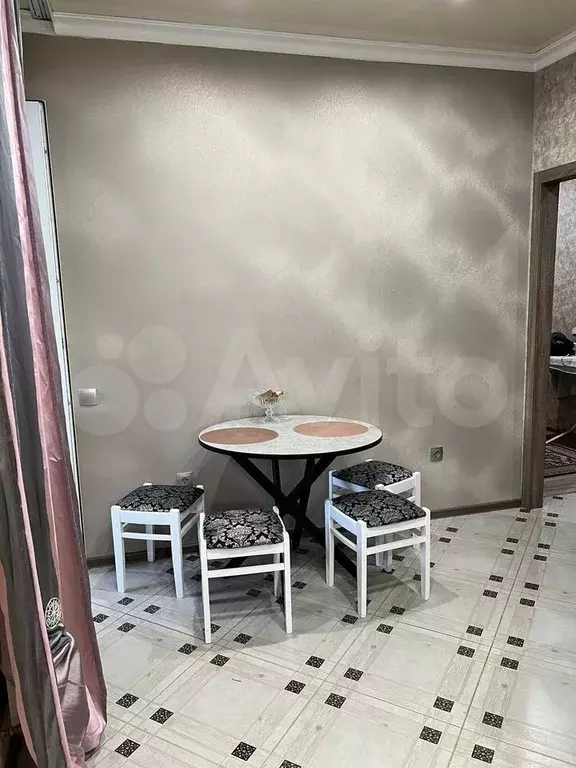 2-к. квартира, 57 м, 1/9 эт. - Фото 1