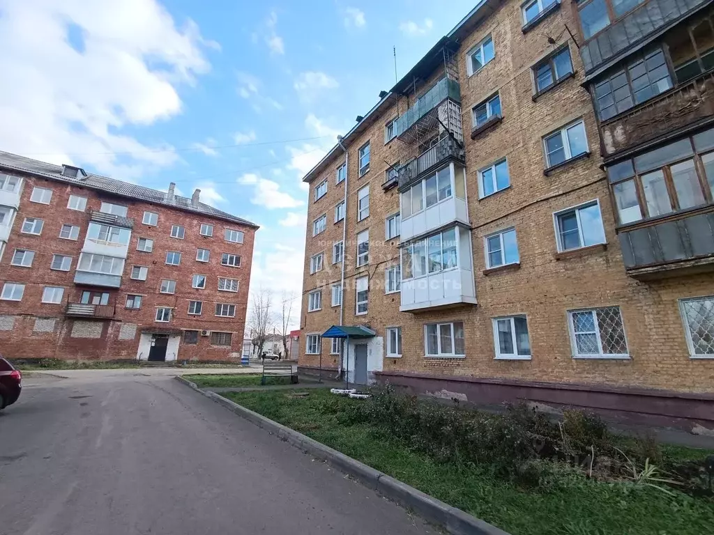 2-к кв. Кемеровская область, Березовский ул. Фурманова, 3 (40.2 м) - Фото 0