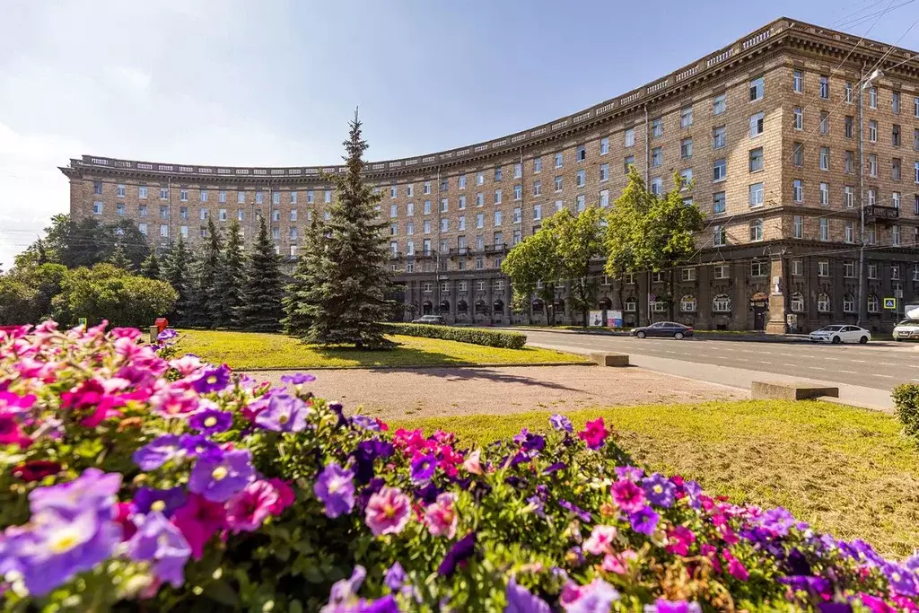 4-к кв. Санкт-Петербург просп. Стачек, 57 (120.8 м) - Фото 0