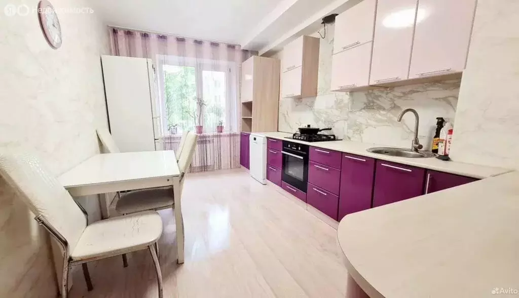 3-комнатная квартира: Саратов, улица имени Н.В. Исаева, 3 (73 м) - Фото 0