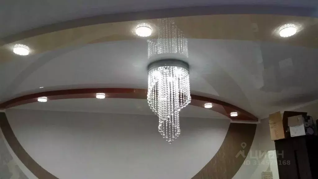 3-к кв. Хакасия, Черногорск ул. Генерала Тихонова, 6Бк1 (90.0 м) - Фото 0