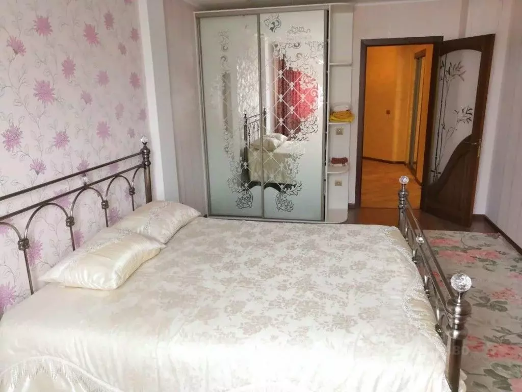 3-к кв. Омская область, Омск ул. 70 лет Октября, 13/3 (120.0 м) - Фото 2