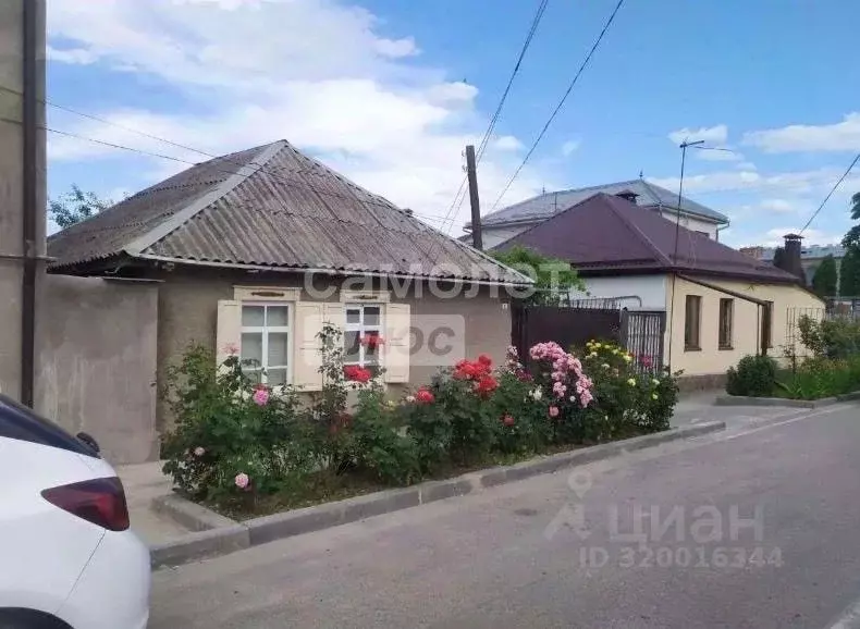 Дом в Кабардино-Балкария, Нальчик Коммунистическая ул., 8 (51 м) - Фото 0