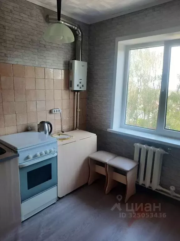 2-к кв. Тульская область, Узловая 50 лет Октября кв-л, 4 (45.6 м) - Фото 1