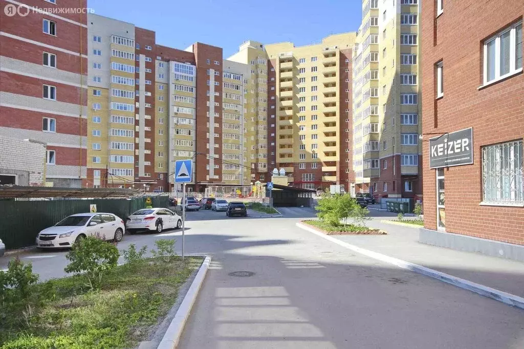 1-комнатная квартира: Тюмень, улица Дружбы, 73 (50 м) - Фото 1