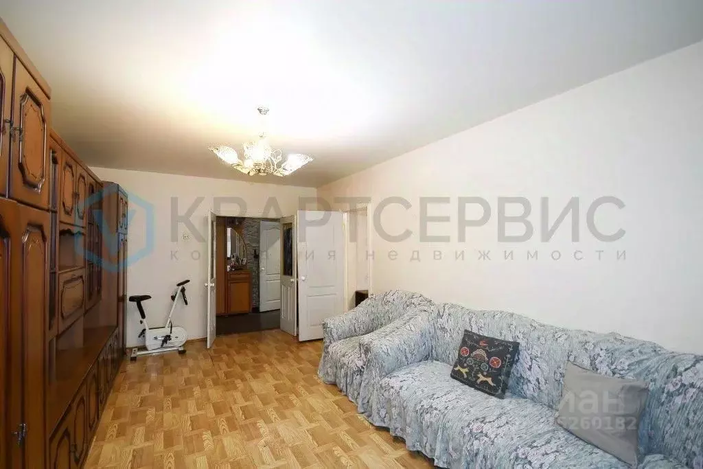 3-к кв. Омская область, Омск Ангарская ул., 13 (78.8 м) - Фото 2