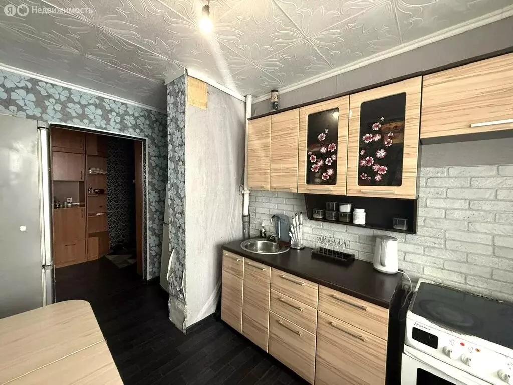 3-комнатная квартира: село Возжаевка, улица ДОС, 65 (57.9 м) - Фото 2