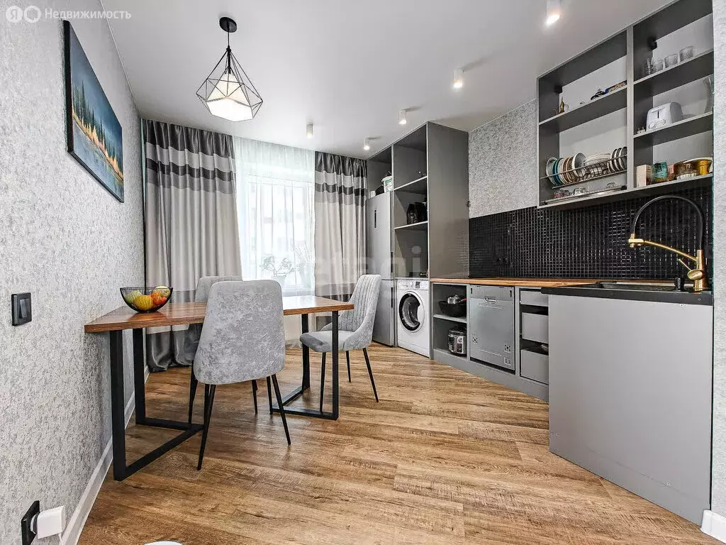 2-комнатная квартира: Новосибирск, улица Коминтерна, 126 (60 м) - Фото 1