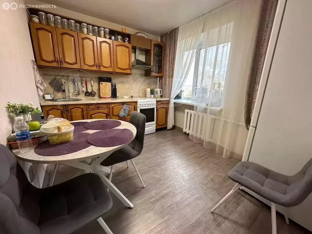 3-комнатная квартира: Тобольск, улица Радищева, 1 (80 м) - Фото 2