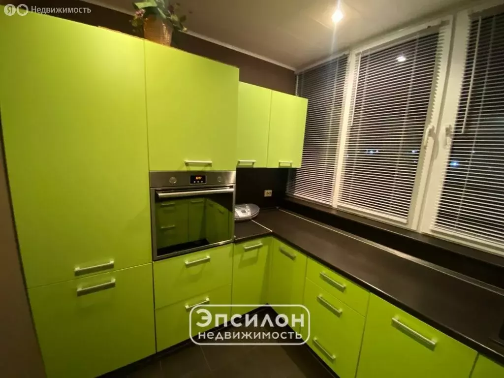 3-комнатная квартира: Курск, проспект Хрущёва, 22 (64 м) - Фото 2