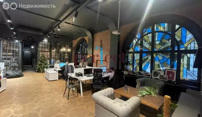 Помещение свободного назначения (215 м) - Фото 1