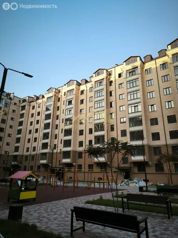 2-комнатная квартира: Владикавказ, улица Курсантов-Кировцев, 4А (52 м) - Фото 1