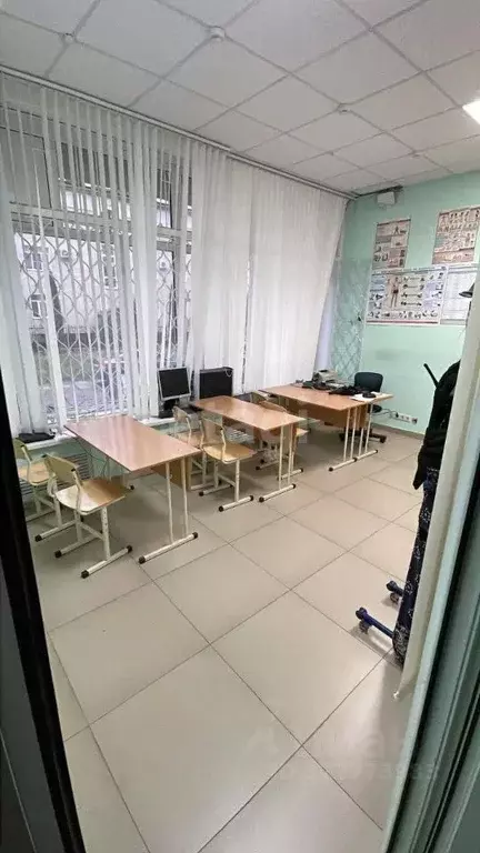 Помещение свободного назначения в Адыгея, Майкоп ул. Димитрова, 2А ... - Фото 1